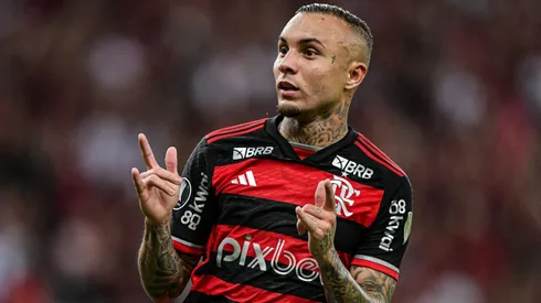 Everton Cebolinha comemorando gol pelo Flamengo. Foto: Thiago Ribeiro/AGIF