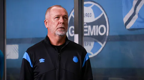 Mano Menezes tecnico do Gremio durante partida contra o Bragantino no estadio Arena do Gremio pelo campeonato Brasileiro A 2025. Foto: Maxi Franzoi/AGIF