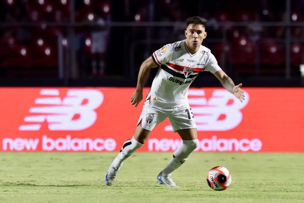 Enzo Diaz jogador do Sao Paulo durante partida contra o Ponte Preta no estadio Morumbi pelo campeonato Paulista 2025. Foto: Marcello Zambrana/AGIF