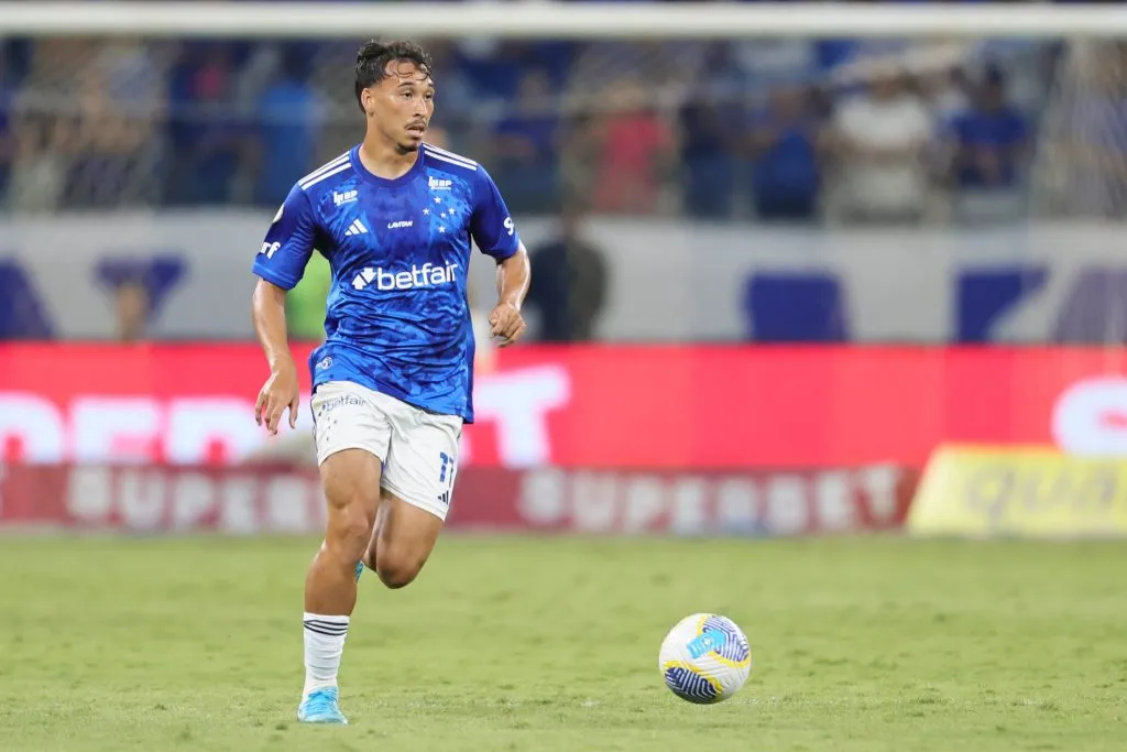Japa jogador do Cruzeiro durante partida contra o Grêmio pelo campeonato Brasileiro A 2024. Foto: Gilson Lobo/AGIF