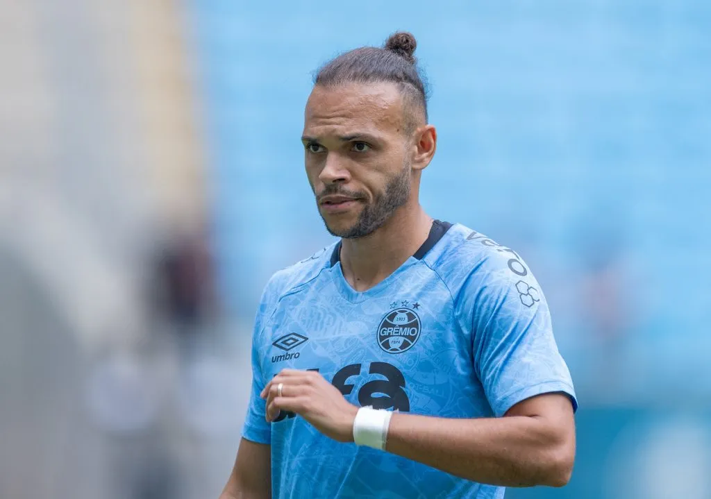 Braithwaite deve renovar com o Grêmio – Foto: Liamara Polli/AGIF.