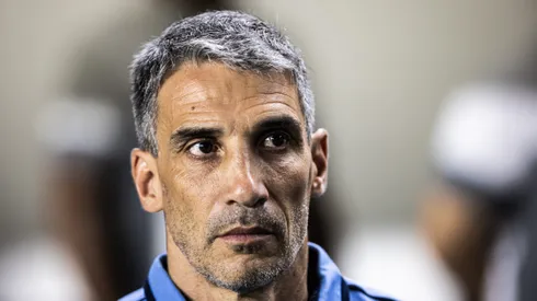Vojvoda tecnico do Fortaleza durante partida contra o Santos no estadio Vila Belmiro pelo campeonato Brasileiro A 2023.
