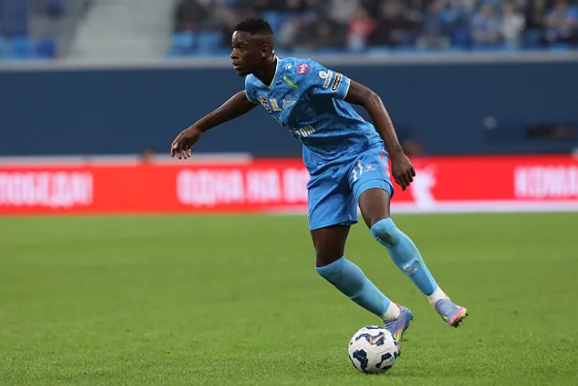 Luiz Henrique jogando pelo Zenit em 2025 – (Photo by Mike Kireev/NurPhoto via Getty Images)