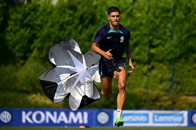 Joaquín Correa treinando na Inter de Milão – (Photo by Mattia Ozbot – Inter/Inter via Getty Images)