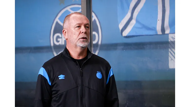 Mano Menezes, treinador do Grêmio