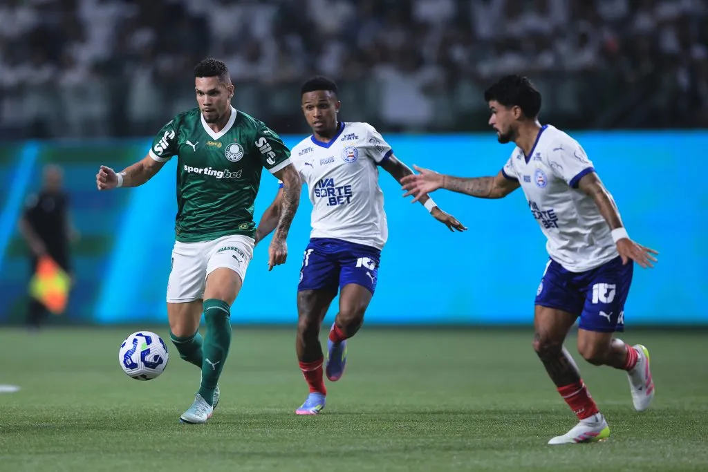 SP – SAO PAULO – 27/04/2025 – BRASILEIRO A 2025, PALMEIRAS X BAHIA – Paulinho jogador do Palmeiras durante partida contra o Bahia no estadio Arena Allianz Parque pelo campeonato Brasileiro A 2025. Foto: Ettore Chiereguini/AGIF