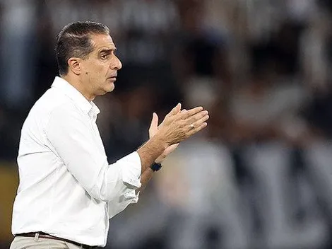 Renato Paiva projeta o Botafogo contra o Flamengo no Brasileirão
