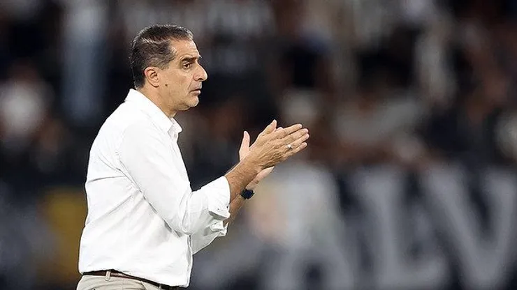 Renato Paiva, treinador do Botafogo - Foto: Vitor Silva/Botafogo.