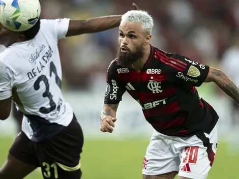 Jogadores do Flamengo são perseguidos pela torcida