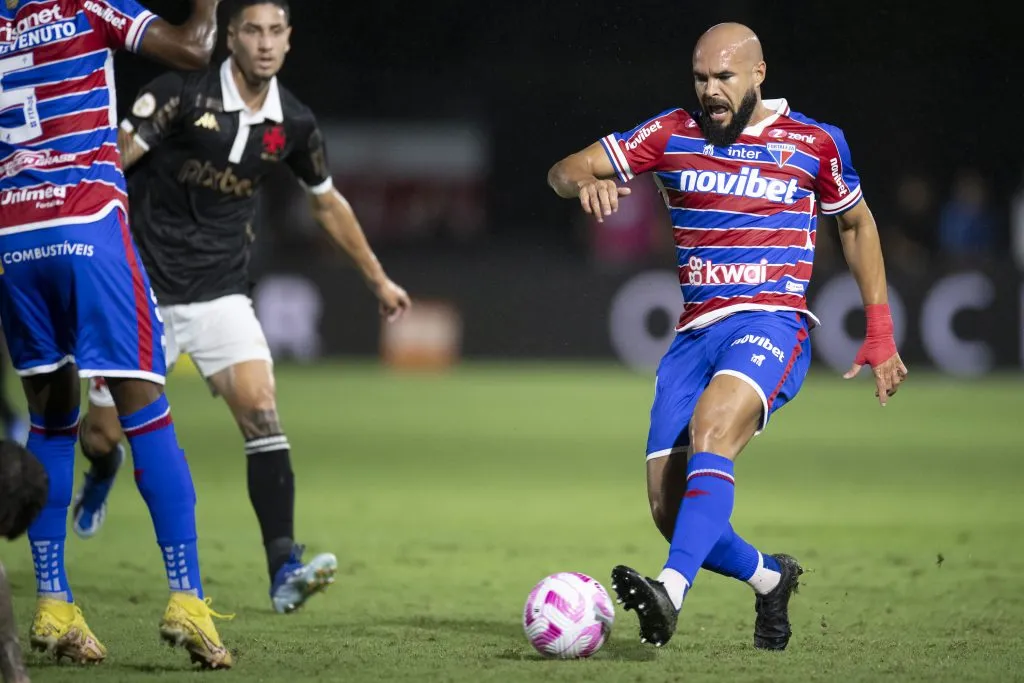 RJ – RIO DE JANEIRO – 18/10/2023 – BRASILEIRO A 2023, VASCO X FORTALEZA – Ze Welison jogador do Fortaleza durante partida contra o Vasco no estadio Sao Januario pelo campeonato Brasileiro A 2023. Foto: Jorge Rodrigues/AGIF