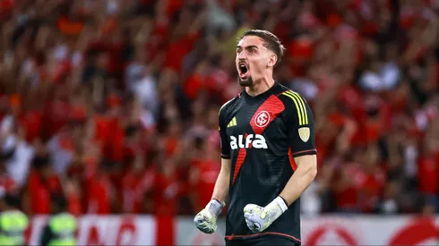 RS – PORTO ALEGRE – 10/04/2025 – COPA LIBERTADORES 2025, INTERNACIONAL X ATLETICO NACIONAL – Anthoni goleiro do Internacional durante partida contra o Atletico Nacional no estadio Beira-Rio pelo campeonato Copa Libertadores 2025. Foto: Maxi Franzoi/AGIF