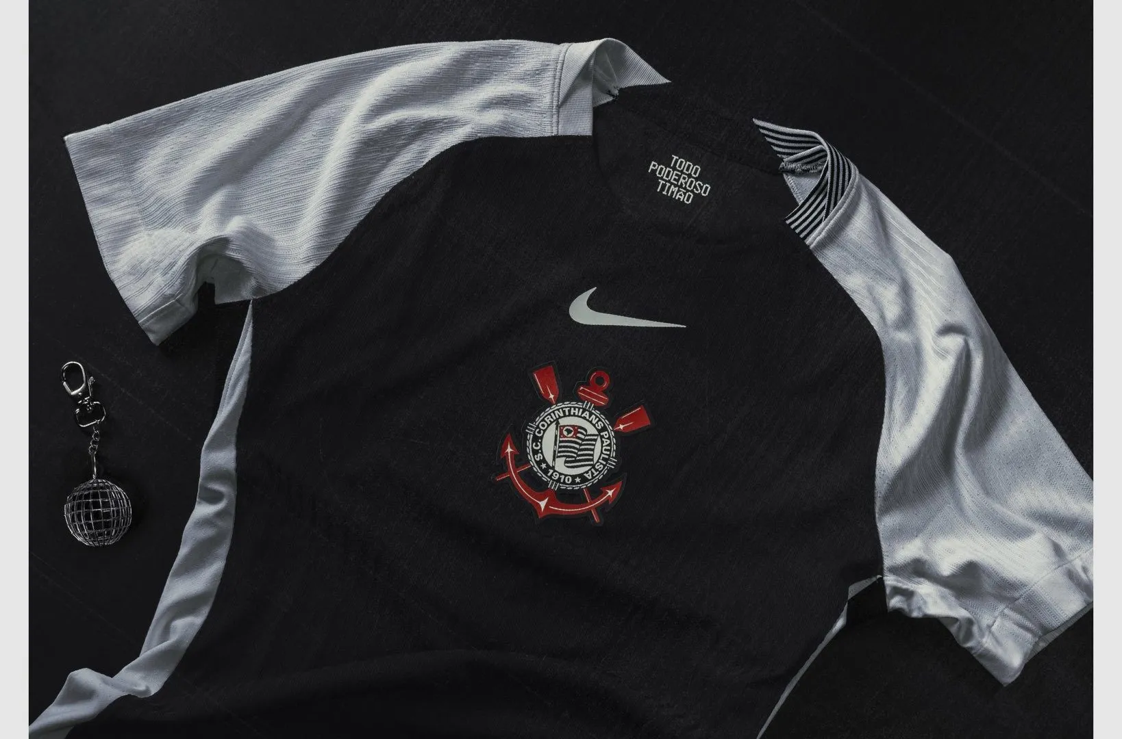 Novo uniforme do Corinthians 