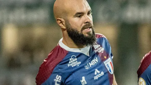 Zé Welison durante confronto contra o Corinthians no Brasileirão de 2022.