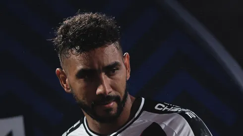 Payet jogador do Vasco durante partida contra o Corinthians
