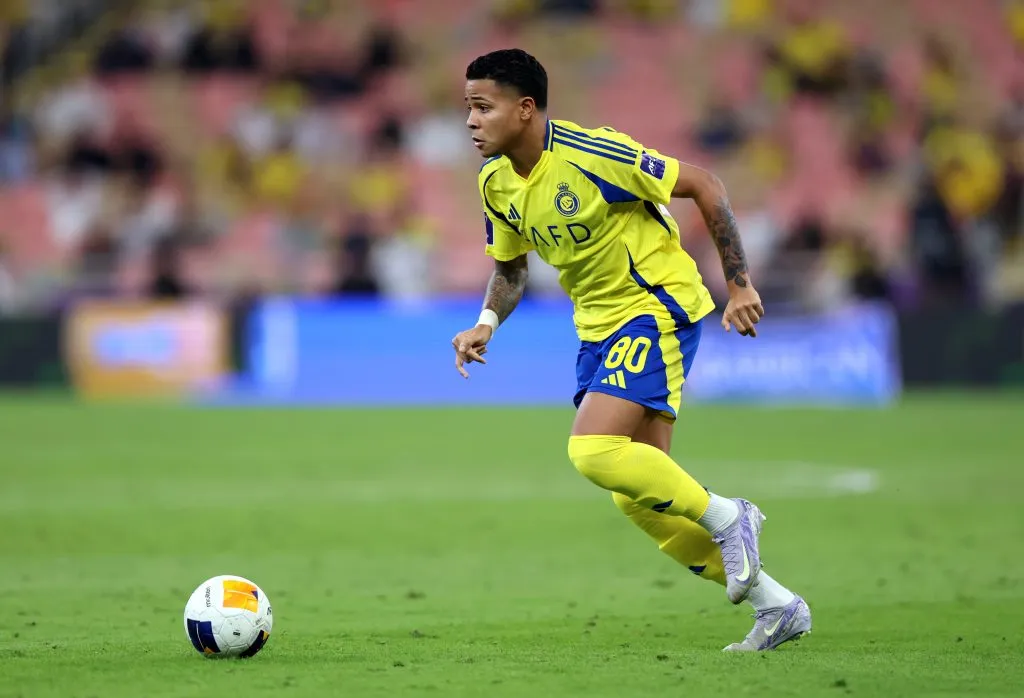 JEDDAH, SAUDI ARABIA – APRIL 30: Wesley Teixeira of Al Nassr runs with the ball during the AFC Champions League Elite Semi Final between Al Nassr and Kawasaki Frontale at King Abdullah Sports City Hall Stadium on April 30, 2025 in Jeddah, Saudi Arabia.  (Photo by Yasser Bakhsh/Getty Images)