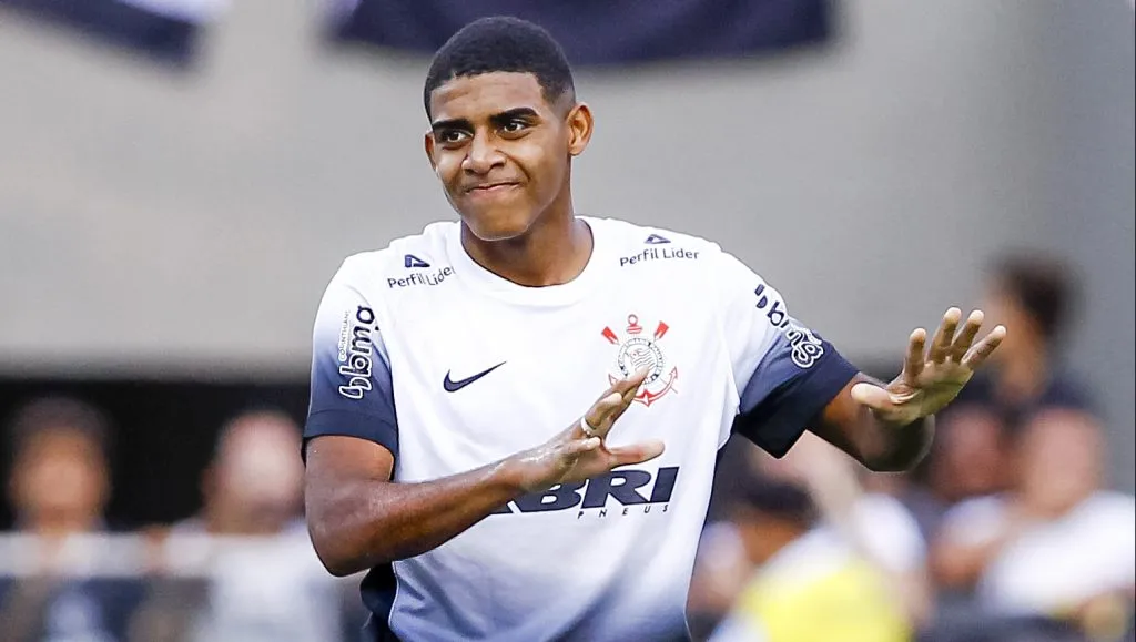 Gui Negão, atacante da base do Corinthians. Foto: Marco Miatelo/AGIF