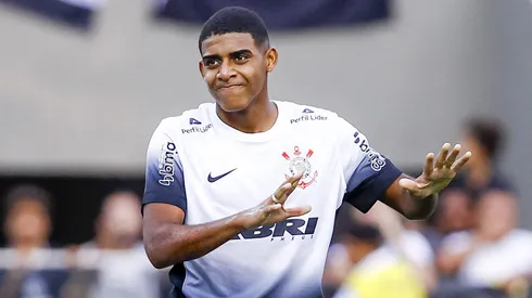 Gui Negão durante confronto contra o Grêmio na Copinha de 2025.