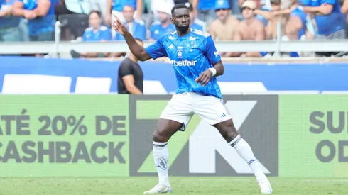 Bolasie jogador do Cruzeiro durante partida contra o Atletico-MG no estadio Mineirao pelo campeonato Mineiro 2025.