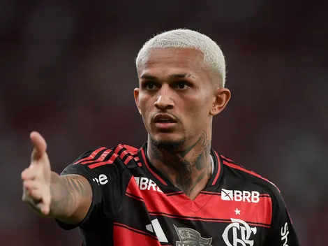 Notícias da Europa envolvendo Wesley impactam no Flamengo e Filipe Luís se posiciona