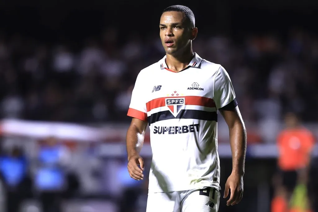 Juan deixou o São Paulo em 2024 – Foto: Marcello Zambrana/AGIF.