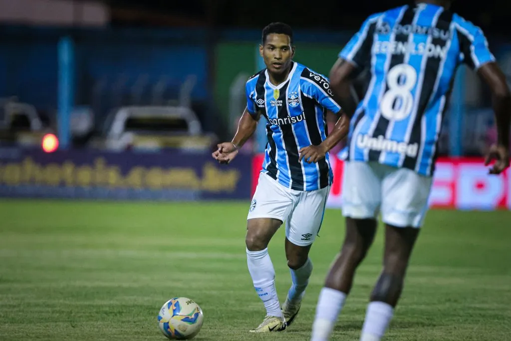 RS – NOVO HAMBURGO – 29/01/2025 – GAUCHO 2025, MONSOON X GREMIO – Joao Lucas jogador do Gremio durante partida contra o Monsoon no estadio Do Vale pelo campeonato Gaucho 2025. Foto: Maxi Franzoi/AGIF