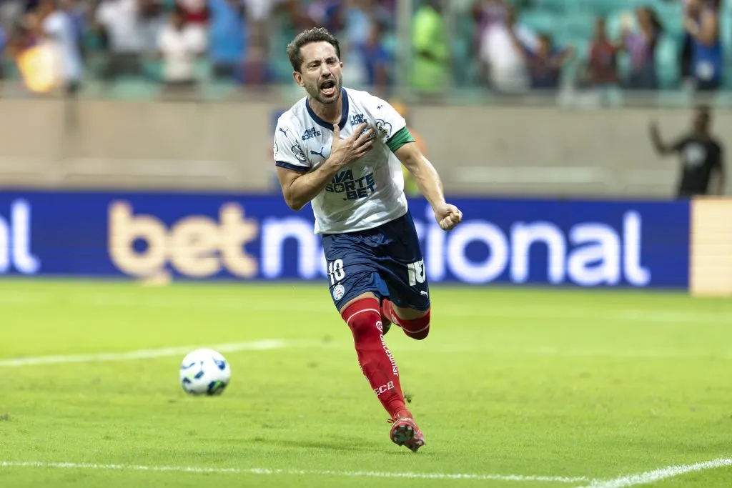 Everton Ribeiro, do Bahia, comemora gol contra o Ceará (Imagem: Rafael Rodrigues/EC Bahia)
