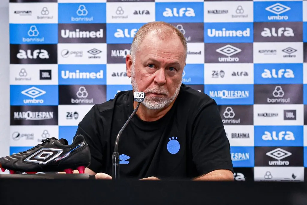 RS – PORTO ALEGRE – 20/05/2025 – COPA DO BRASIL 2025, GREMIO X CSA – Mano Menezes tecnico do Gremio durante coletiva apos a partida contra o CSA no estadio Arena do Gremio pelo campeonato Copa Do Brasil 2025. Foto: Maxi Franzoi/AGIF