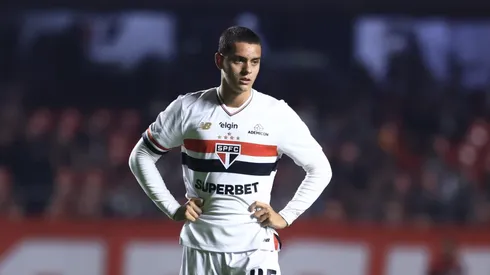 Lucca vai renovar com o São Paulo.