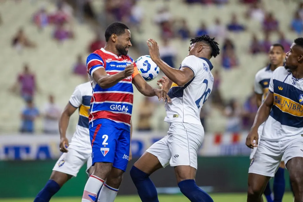 Tinga jogador do Fortaleza durante partida contra o Retrô na Arena Castelão pelo campeonato Copa Do Brasil 2025. Foto: Baggio Rodrigues/AGIF