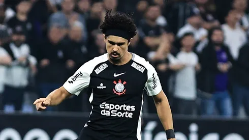 Torcida do Corinthians criticou André Ramalho.