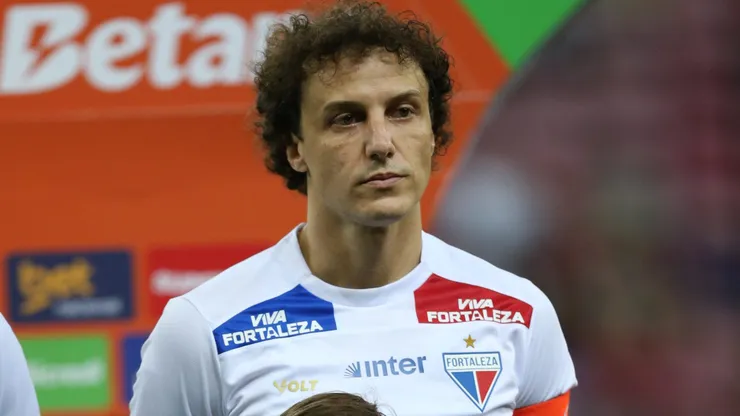 David Luiz jogador do Fortaleza durante a partida entre Retro e Fortaleza na Arena de Pernambuco, valida pela Copa do Brasil 2025.