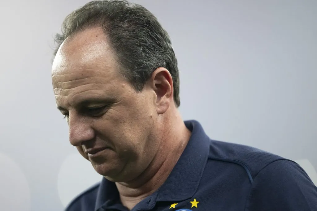 Rogerio Ceni tecnico do Bahia durante partida contra o Flamengo no estadio Maracana pelo campeonato Brasileiro A 2025. Foto: Jorge Rodrigues/AGIF