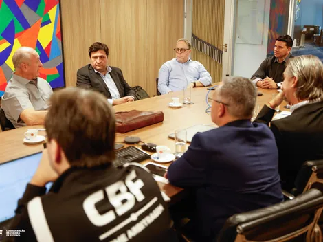 Grêmio dá explicação sobre reunião na CBF