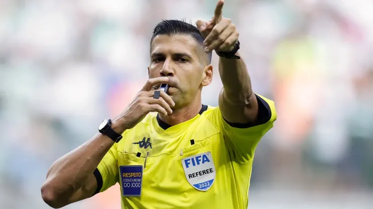 Bruno Arleu, árbitro de Grêmio x Bahia