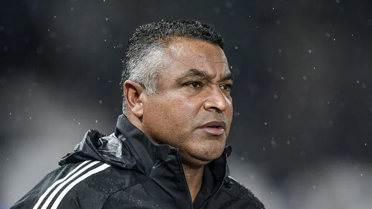 Roger Machado vira assunto no Bahia.