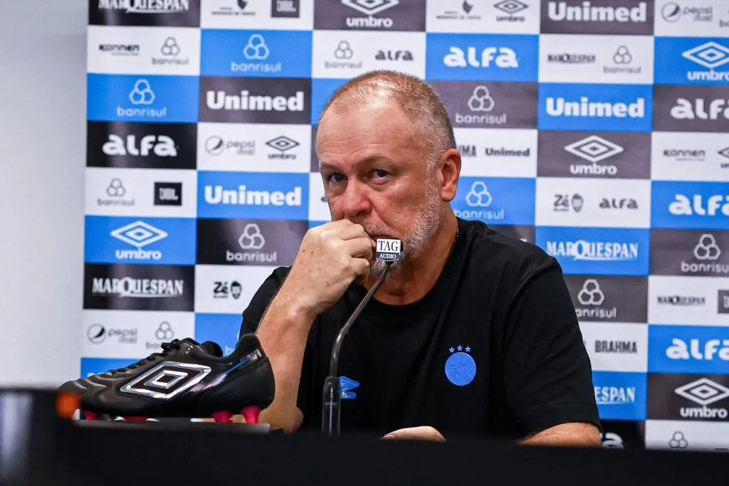 RS – PORTO ALEGRE – 20/05/2025 – COPA DO BRASIL 2025, GREMIO X CSA – Mano Menezes tecnico do Gremio durante coletiva apos a partida contra o CSA no estadio Arena do Gremio pelo campeonato Copa Do Brasil 2025. Foto: Maxi Franzoi/AGIF