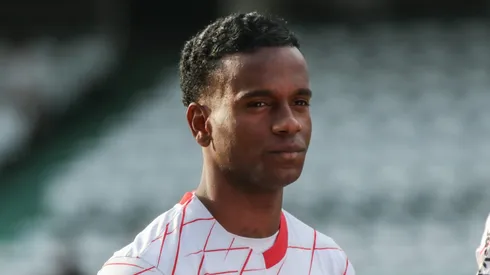 Helinho é cria das categorias de base do São Paulo.