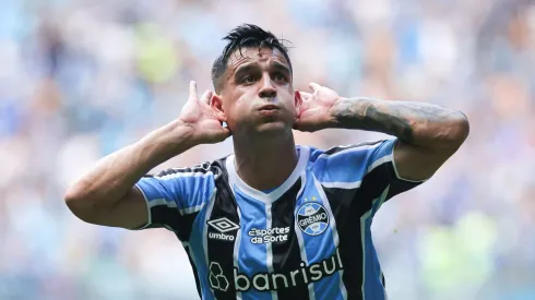 Com desfalques, Grêmio pode contar com Cristaldo contra o Bahia