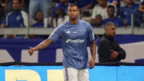 MG – BELO HORIZONTE – 24/07/2024 – BRASILEIRO A 2024, CRUZEIRO X JUVENTUDE – Walace jogador do Cruzeiro durante aquecimento antes da partida contra o Juventude no estadio Mineirao pelo campeonato Brasileiro A 2024. Foto: Gilson Lobo/AGIF