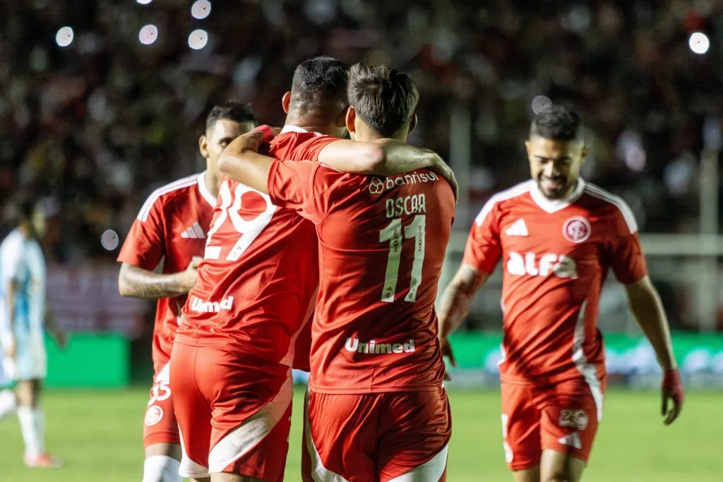 SC – FLORIANOPOLIS – 22/05/2025 – COPA DO BRASIL 2025, MARACANA X INTERNACIONAL – Oscar Romero jogador do Internacional comemora seu gol durante partida contra o Maracana no estadio Orlando Scarpelli pelo campeonato Copa Do Brasil 2025. Foto: Lucas Gabriel Cardoso/AGIF