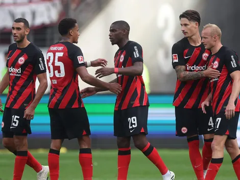 Zagueiro do Frankfurt abre o jogo e revela interesse do Palmeiras