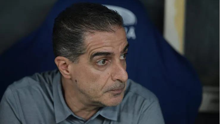- Renato Paiva tecnico do Botafogo