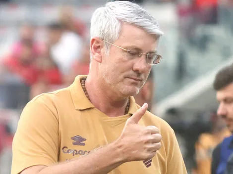 Odair comemora, mas faz alerta após vitória do Athletico-PR