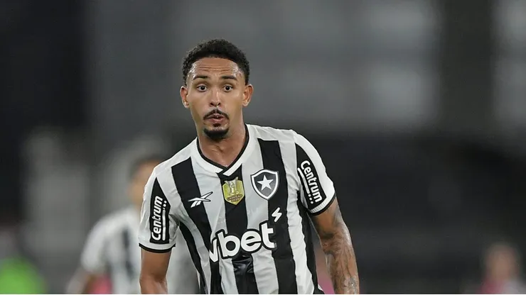 Vitinho jogador do Botafogo