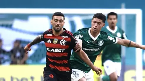 Arrascaeta em polêmica no Palmeiras x Flamengo pela 10ª rodada do Brasileirão (Foto: Marcello Zambrana/AGIF