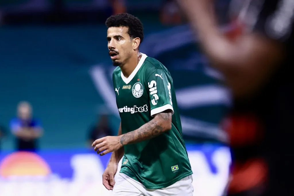 SP – SAO PAULO – 25/05/2025 – BRASILEIRO A 2025, PALMEIRAS X FLAMENGO – Lucas Evangelista jogador do Palmeiras durante partida contra o Flamengo no estadio Arena Allianz Parque pelo campeonato Brasileiro A 2025. Foto: Marcello Zambrana/AGIF