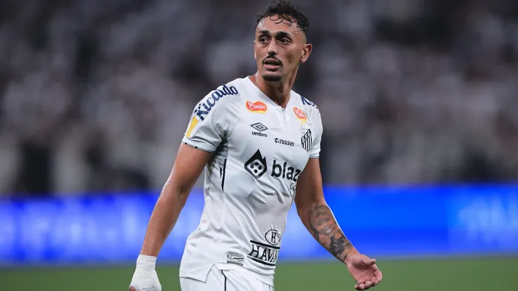 Diego Pituca jogador do Santos durante partida contra o Corinthians no estadio Arena Corinthians pelo campeonato Paulista 2025.