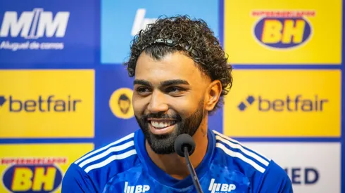 Gabigol durante sua apresentacao oficial como jogador do Cruzeiro em coletiva de imprensa realizada no Mineirao.