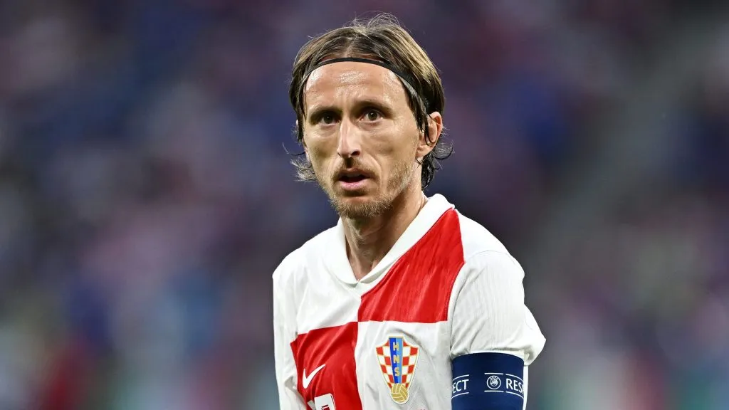 Luka Modrić em ação pela seleção da Croácia. (Photo by Dan Mullan/Getty Images)