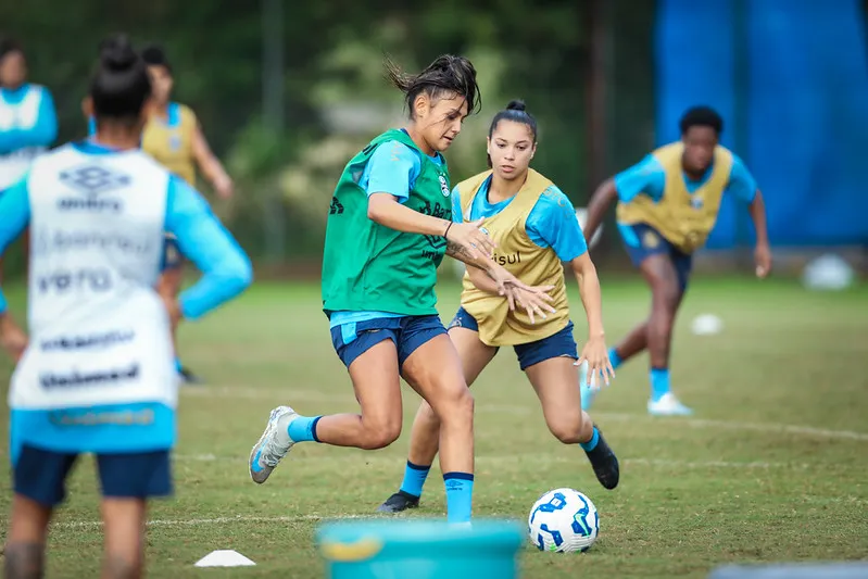 Jogadoras do Grêmio durante o treinamento da equipe (Reprodução/Grêmio)